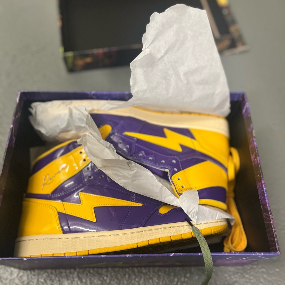 KIY Reves ‘85 HI 
Goldenrod:African Violet